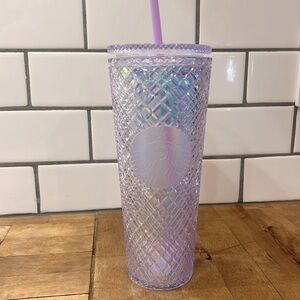 Beautiful Starbucks, limited edition iridescent Lavender holiday cup